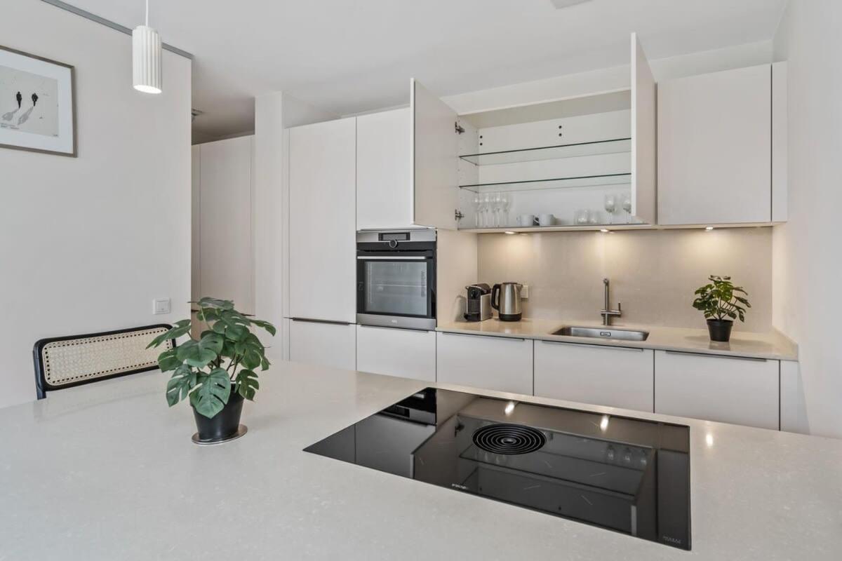 Apartment Luxury 2br, Free Parking, Balcony *