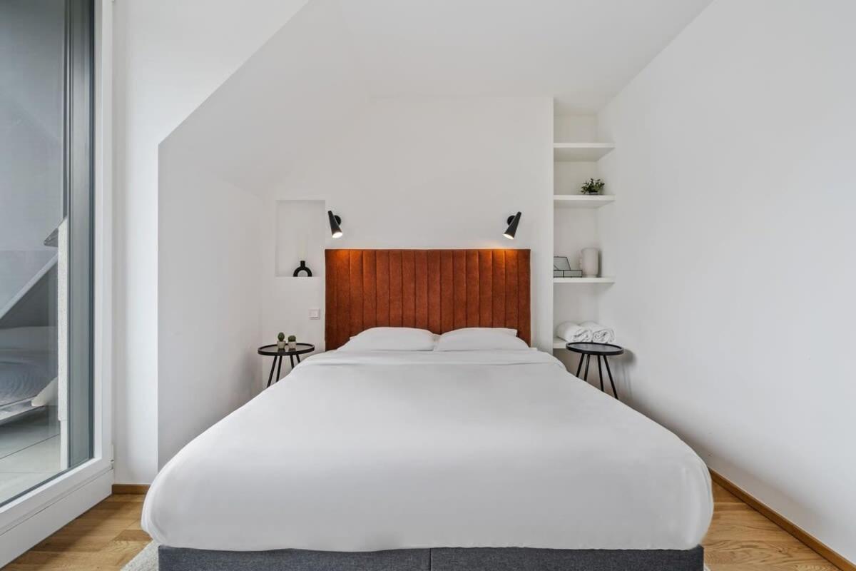 Apartment Luxury 2br, Free Parking, Balcony